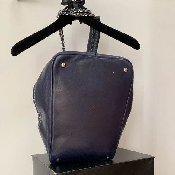 CHANEL Navy Drawstring Lambskin Diamond Stitched Bucket Bag with Medallion - Picture 9 of 17
